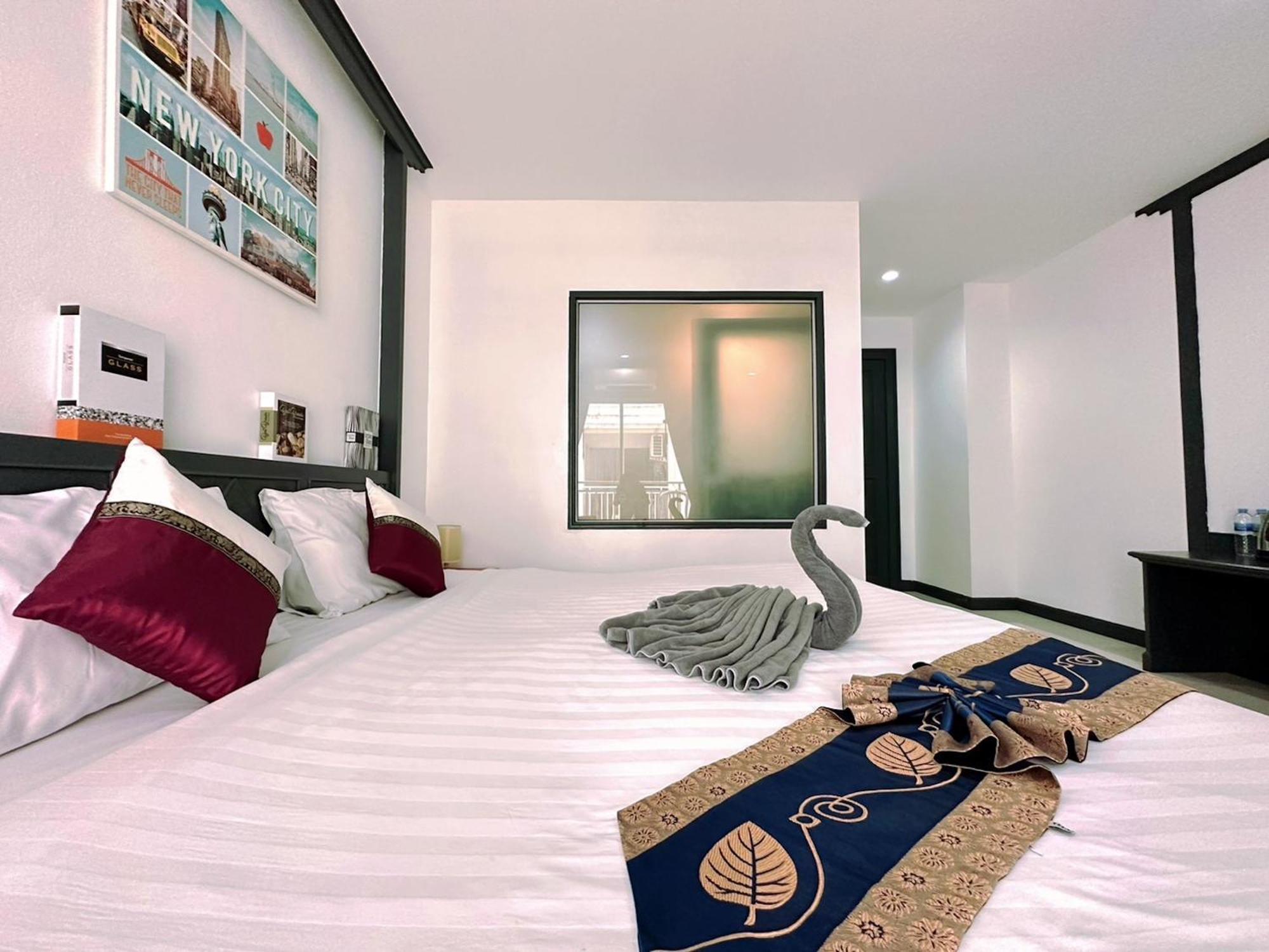 Baya Phuket Hotel 3*